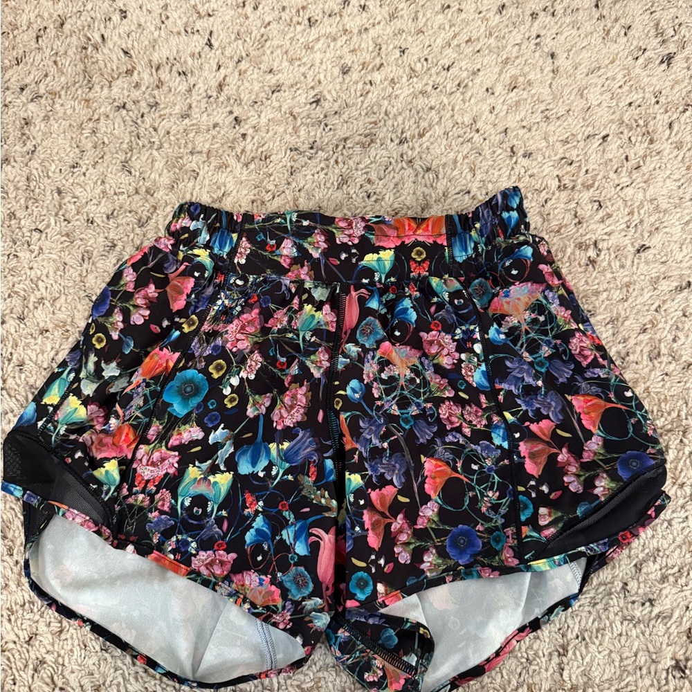 Lulu shorts size 4 and 4inch